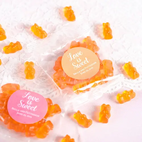 edible wedding favors - personalized gummy bears from Beau-coup