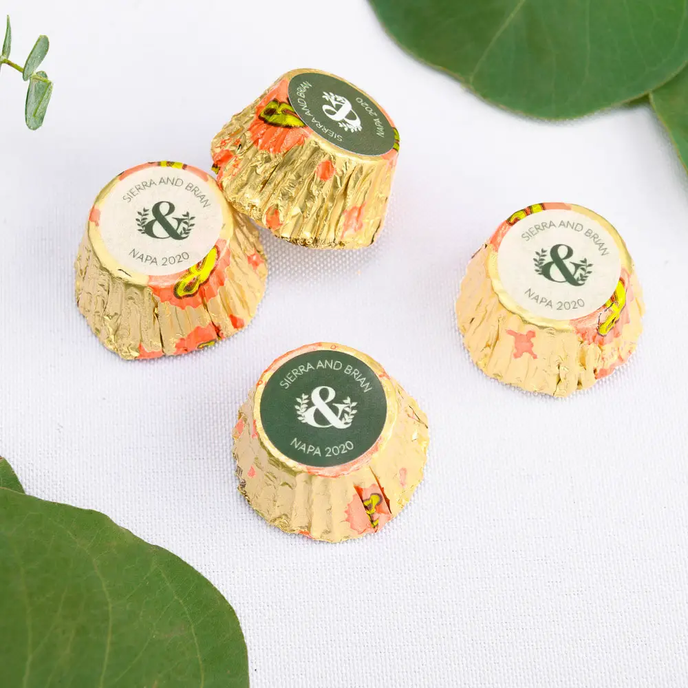 edible wedding favors - personalized reese's peanut butter cups from Beau-coup