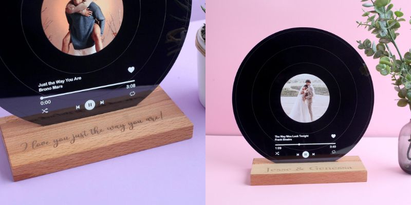 Wedding gift registry Etsy - Personalized record diplay by MiniDecorShop on Etsy - The Wedding Club