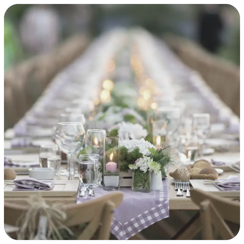 21 Golden tips for cutting wedding costs-use bigger tables