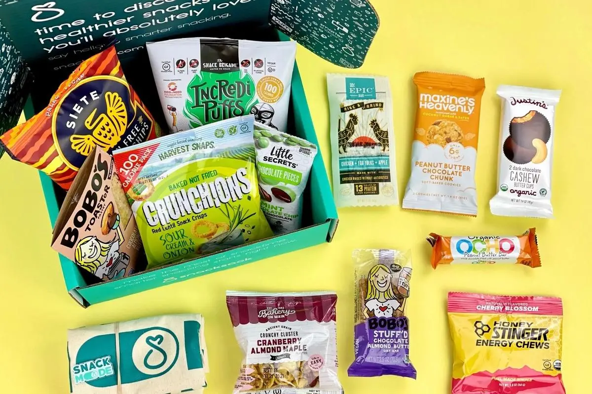 SnackSack Classic - best subscription boxes for couples - The Wedding Club