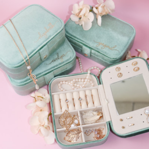 Travel Velvet Jewelry Box by MadeInRose on Etsy - 25 Wedding Morning Gifts Bride - The Wedding Club